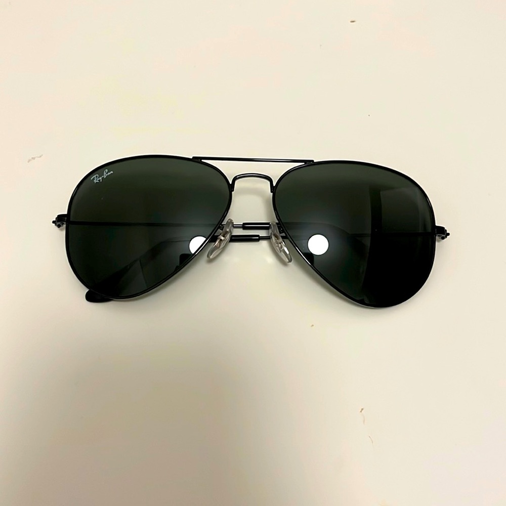 Black Ray Ban Aviators
